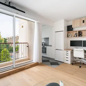 L'auguste - Face Rer B - Free Parking Appartement